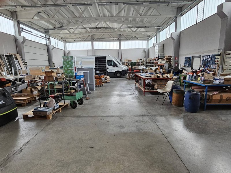 Laboratorio in Affitto a Teramo, 2'300&euro;, 550 m²