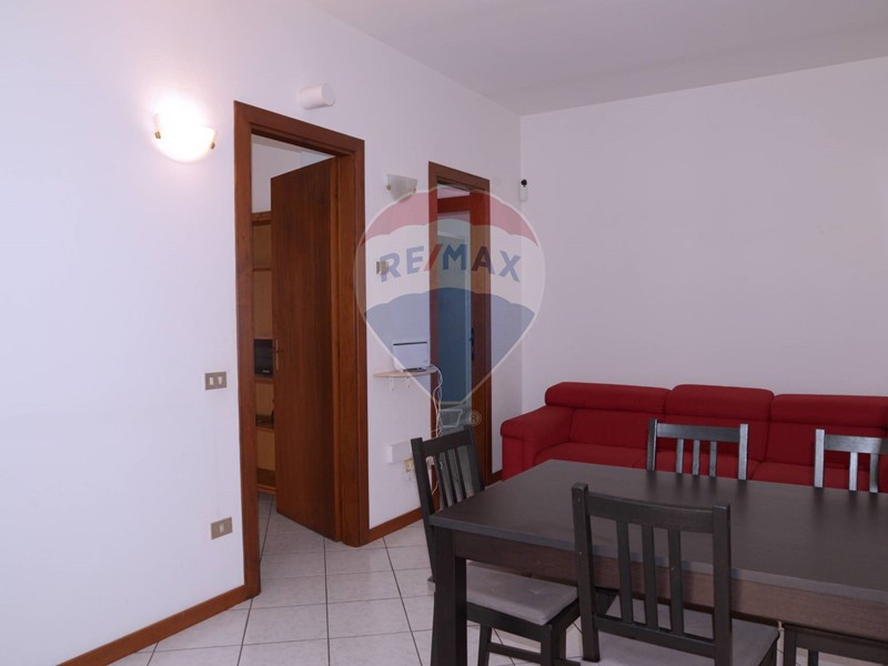 Bilocale in Vendita a Trezzo sull'Adda, 119'000€, 73 m²