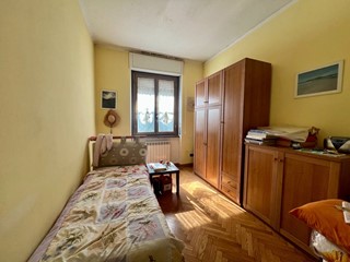 Attività commerciale in Vendita a Varese, 450'000€, 280 m²