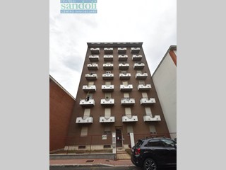 Trilocale in Vendita a Vercelli, 72'000€, 85 m²