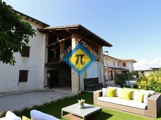 Casa Indipendente in Vendita a Sesto al Reghena, 160'000€, 198 m²