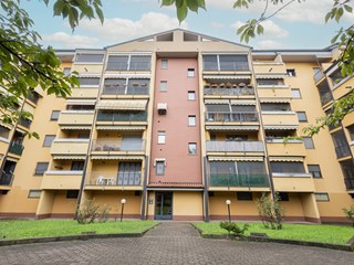 Quadrilocale in Vendita a Rozzano, 339'000€, 120 m²