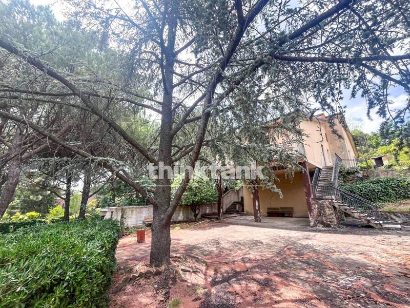 Villa in Vendita a Pedara, 178'000€, 180 m²