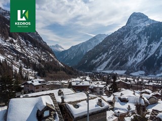 Villa in Vendita a Courmayeur, 2'600'000€, 180 m²