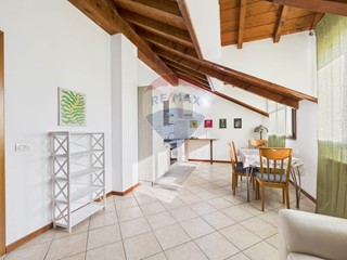 Bilocale in Vendita a Cura Carpignano, 75'000€, 55 m²