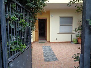 Villetta a schiera in Vendita a Carbonia, 150'000€, 210 m²