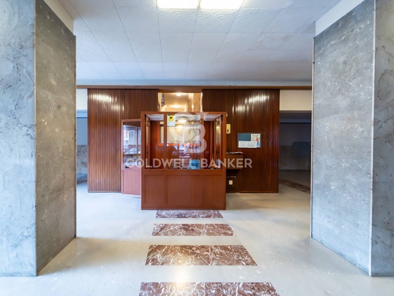 Appartamento in Affitto a Catania, 1'200&euro;, 180 m², con Box