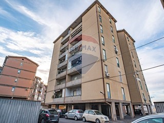 Quadrilocale in Vendita a Catania, 68'000&euro;, 106 m²