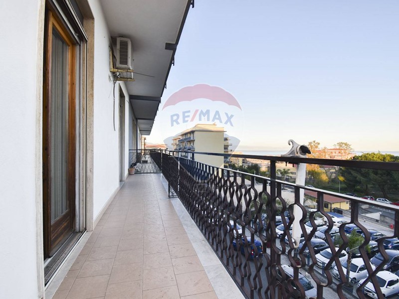 Appartamento in Vendita a Giarre, 149'000€, 179 m²