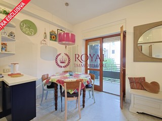 Trilocale in Affitto a Livorno, 800€, 100 m²