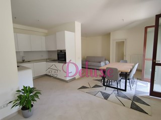 Appartamento in Vendita a Macerata, 245'000€, 118 m²