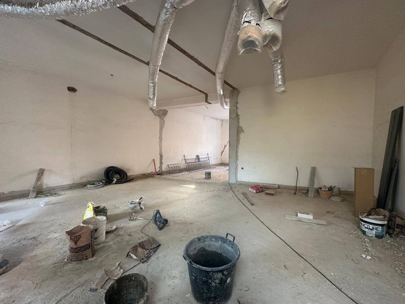 Monolocale in Vendita a Maddaloni, 140'000€, 110 m²