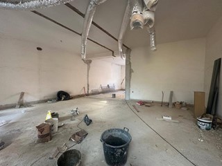 Monolocale in Vendita a Maddaloni, 140'000€, 110 m²