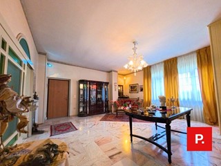 Appartamento in Vendita a Marcianise, 299'000€, 424 m²