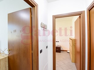 Trilocale in Vendita a Cantù, 142'000€, 75 m²