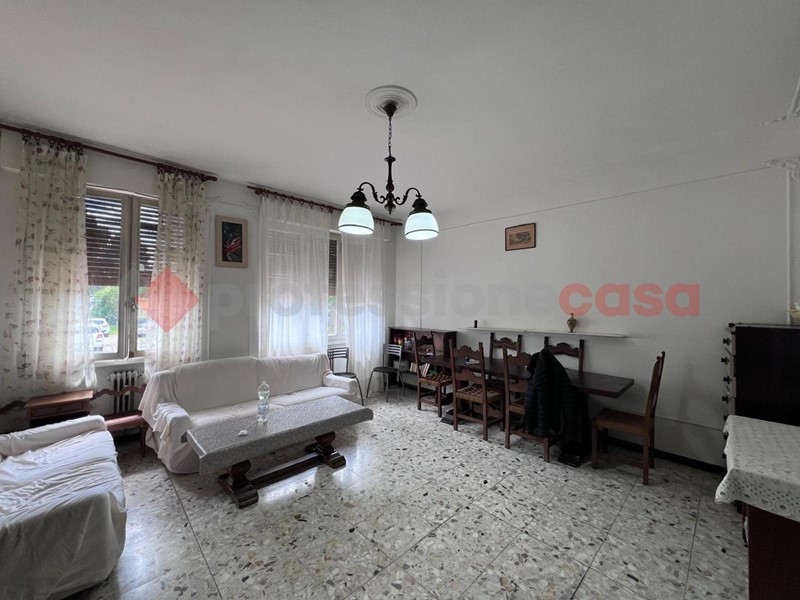 Appartamento in Vendita a Arezzo, 135'000€, 137 m²