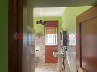 Villa in Vendita a Vitulazio, 140'000€, 120 m²