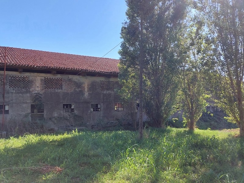 Casale in Vendita a Cavarzere, 40'000&euro;, 300 m²
