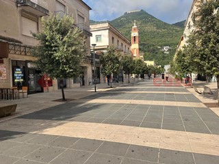 Negozio in Vendita a Cassino, 450'000€, 130 m²