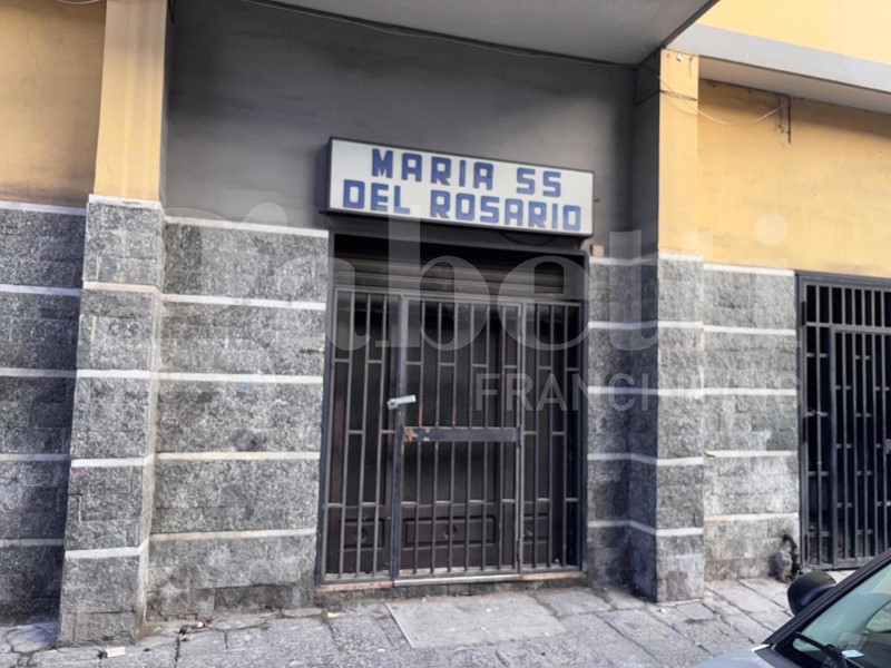 Negozio in Vendita a Napoli, 27'000€, 20 m²