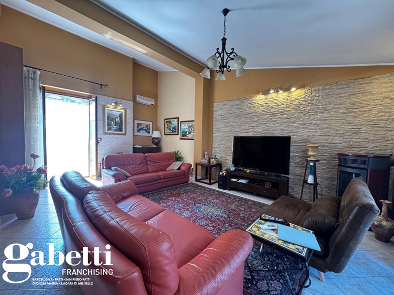 Attico in Vendita a Patti, 220'000€, 188 m²