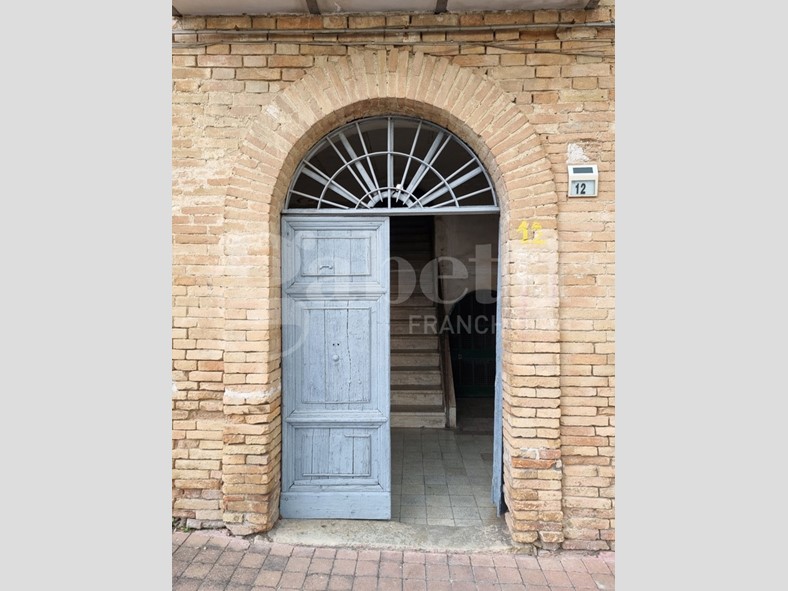 Quadrilocale in Vendita a Stimigliano, 39'000&euro;, 90 m²