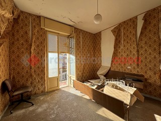 Attività commerciale in Vendita a Fiuggi, 75'000€, 436 m²