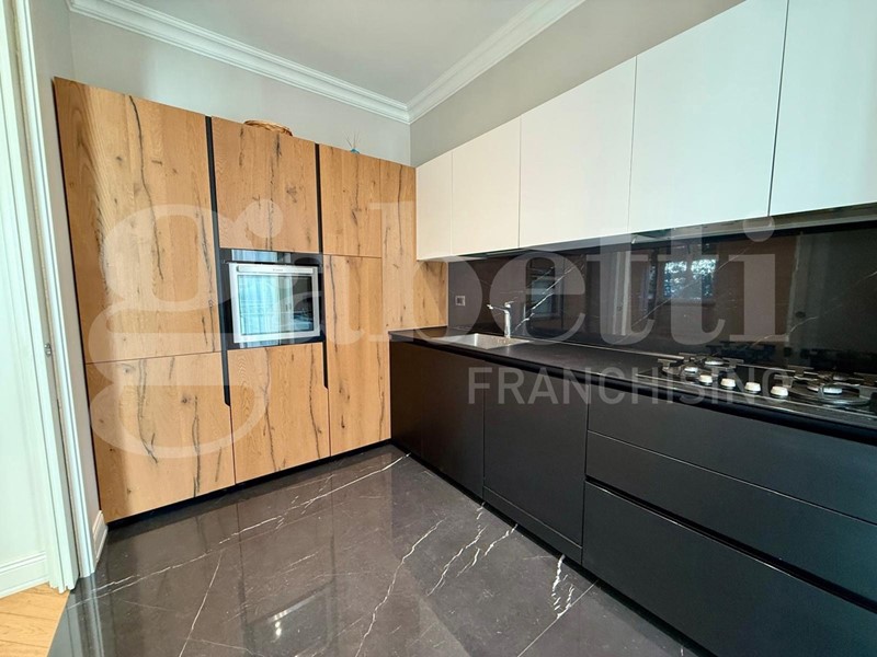 Quadrilocale in Vendita a Sesto Fiorentino, 429'000€, 110 m², arredato