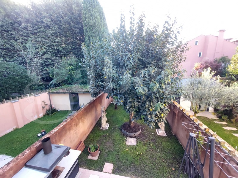 Casa Indipendente in Affitto a Treviso, 1'800€, 150 m², arredato