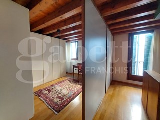 Casa Indipendente in Affitto a Treviso, 1'800€, 150 m², arredato