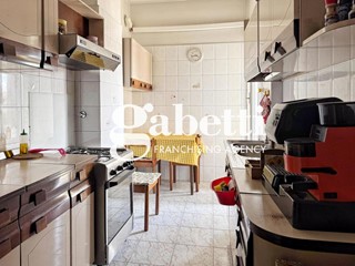 Bilocale in Vendita a Roma, 199'000&euro;, 78 m²