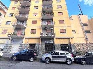 Negozio in Vendita a Napoli, 27'000€, 20 m²