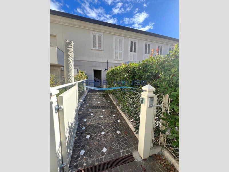 Bilocale in Affitto a Cervia, zona Centro storico, 1'250€, 50 m², arredato