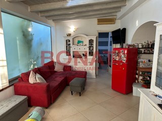 Casa Indipendente in Vendita a Sarzana, zona Nave, 118'000&euro;, 50 m²