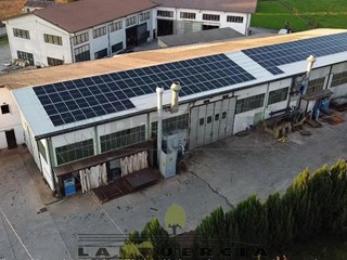 Capannone in Vendita a Monselice, 1300 m²