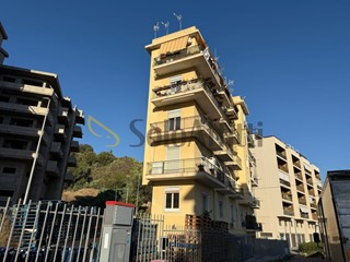 Quadrilocale in Affitto a Reggio Calabria, 550€, 130 m²