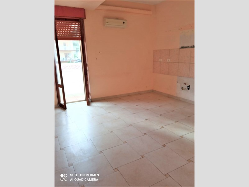 Trilocale in Vendita a Reggio Calabria, 40'000€, 80 m²