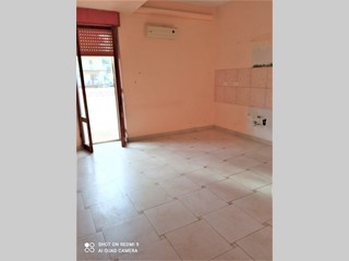 Trilocale in Vendita a Reggio Calabria, 40'000€, 80 m²