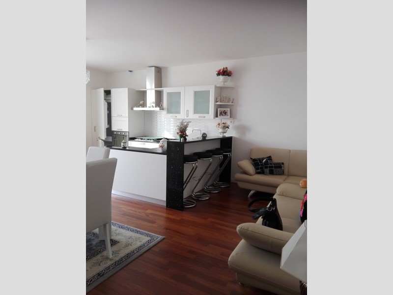 Casa Semi Indipendente in Vendita a Montescudo Monte Colombo, zona Osteria Nuova, 215'000€, 140 m², con Box