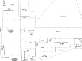 Capannone in Vendita a Gozzano, 1'039'500€, 7700 m²