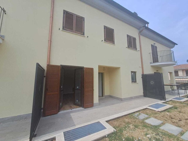 Trilocale in Vendita a Amelia, 177'000€, 120 m², con Box