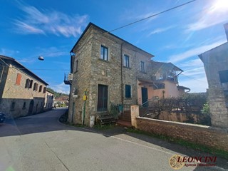Casa Semi Indipendente in Vendita a Filattiera, 60'000€, 160 m²