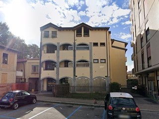 Negozio in Vendita a Lissone, 98'438€, 132 m²