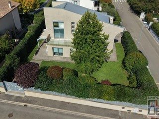 Villa in Vendita a Fucecchio, 1'230'000€, 300 m², arredato, con Box