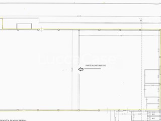 Capannone in Affitto a Capannori, 4'000€, 1000 m²