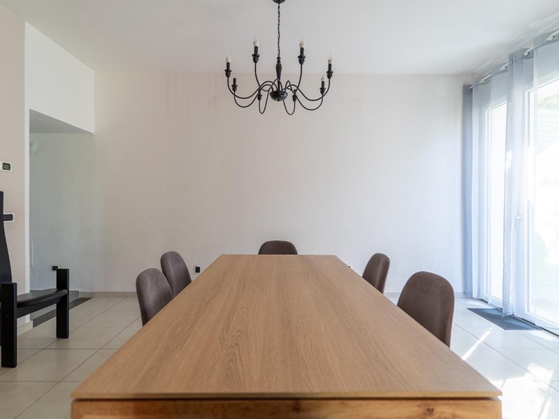 Casa Indipendente in Vendita a Vinci, zona Vitolini, 290'000€, 110 m², arredato, con Box