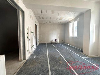 Quadrilocale in Vendita a Lucca, zona Ponte a Moriano, 175'000€, 80 m²