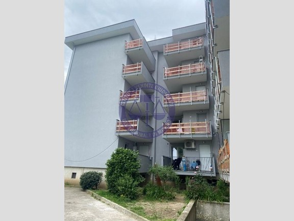 Quadrilocale in Vendita a Liscate, 93'375€, 117 m², con Box