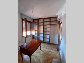 Monolocale in Affitto a Pisa, 400€, 12 m², arredato, con Box