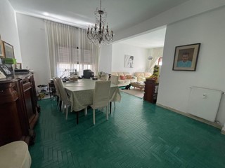 Appartamento in Vendita a Carrara, zona Marina di Carrara, 260'000€, 130 m²